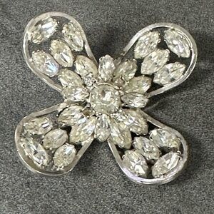 Vintage Sliver Tone KRAMER Signed Clear Rhinestone Crystal Flower Brooch